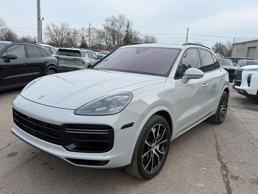 2023 Porsche Cayenne Turbo