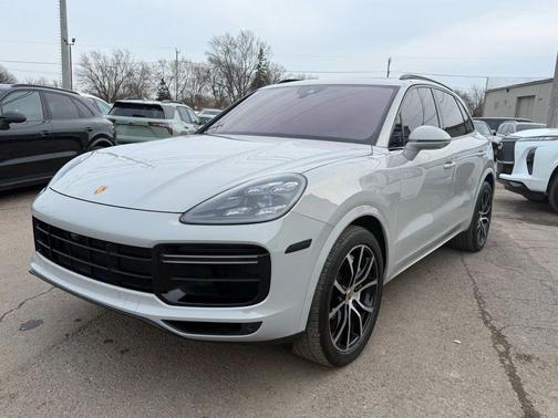 2023 Porsche Cayenne Turbo