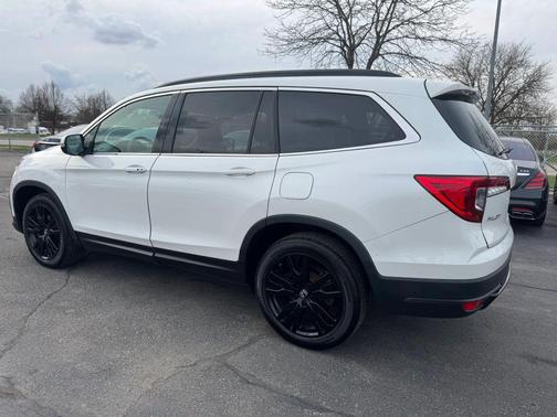 Platinum White Pearl 2022 Honda Pilot AWD Special Edition