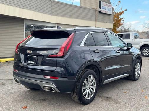 2023 Cadillac XT4 Sport