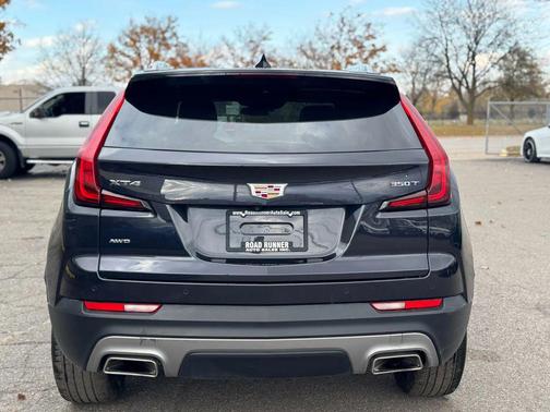 2023 Cadillac XT4 Sport