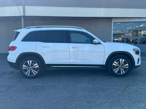 2024 Mercedes-Benz GLB 250 4MATIC