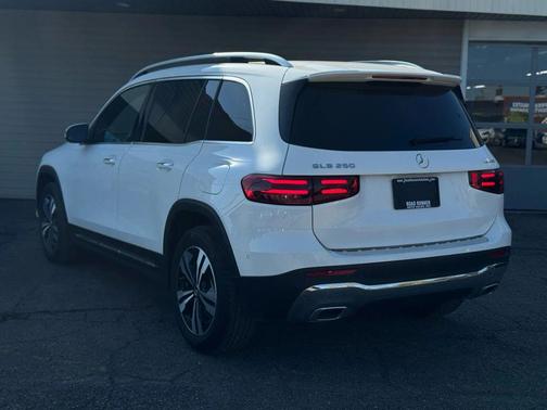 2024 Mercedes-Benz GLB 250 4MATIC
