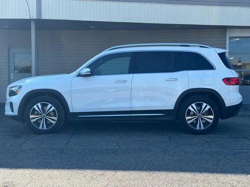 2024 Mercedes-Benz GLB 250 4MATIC