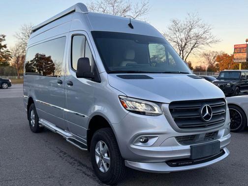 2022 Mercedes-Benz Sprinter 2500 Standard Roof
