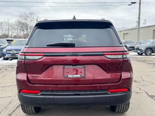 2023 Jeep Grand Cherokee Altitude