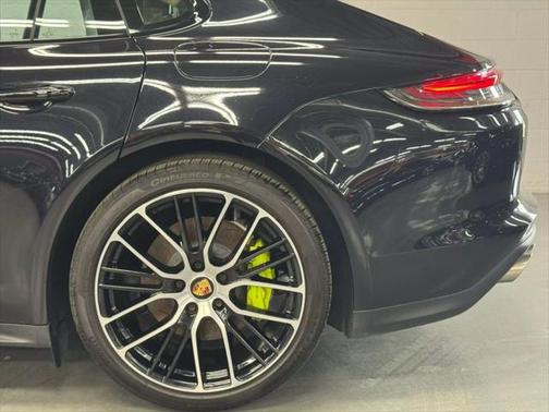 2023 Porsche Panamera E-Hybrid 4S