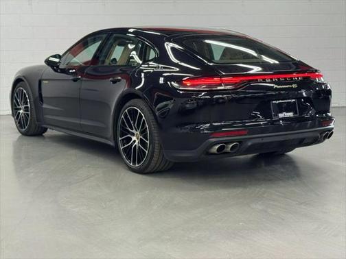 2023 Porsche Panamera E-Hybrid 4S