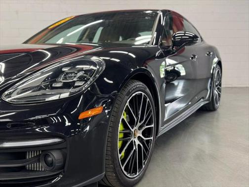 2023 Porsche Panamera E-Hybrid 4S