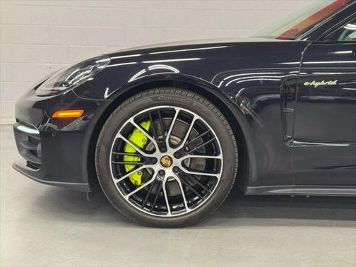 2023 Porsche Panamera E-Hybrid 4S