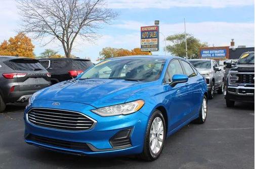 2020 Ford Fusion SE