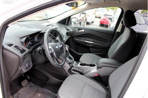 WHITE 2014 Ford Escape SE