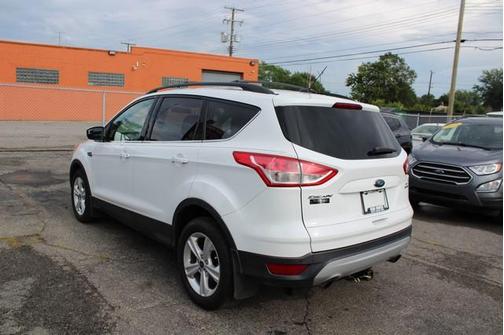WHITE 2014 Ford Escape SE