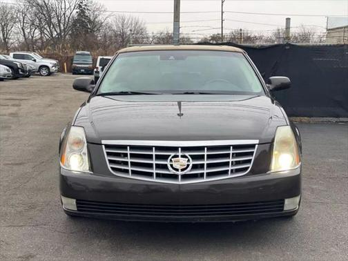 2008 Cadillac DTS Base