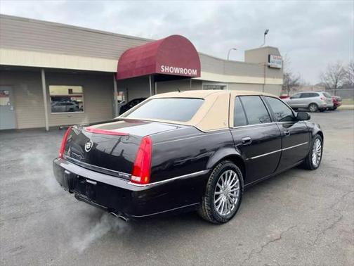 2008 Cadillac DTS Base