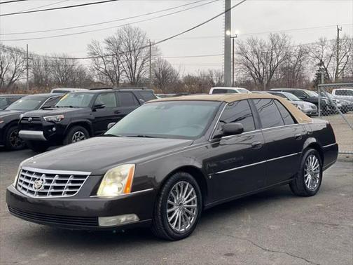 2008 Cadillac DTS Base