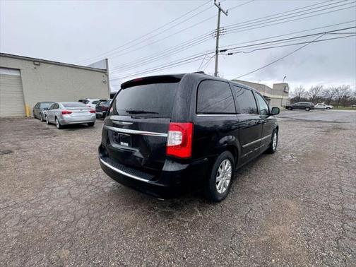 2015 Chrysler Town & Country Touring