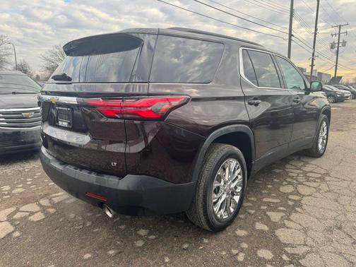 2023 Chevrolet Traverse LT Leather