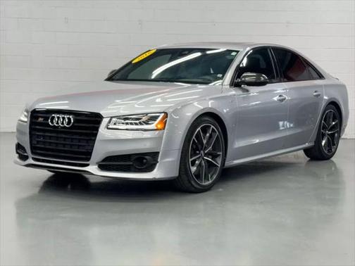 2016 Audi S8 4.0T Plus