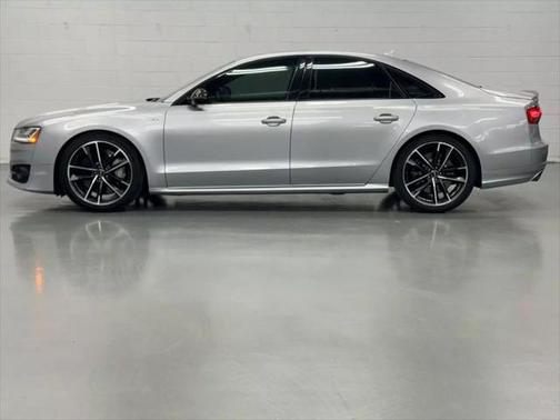 2016 Audi S8 4.0T Plus