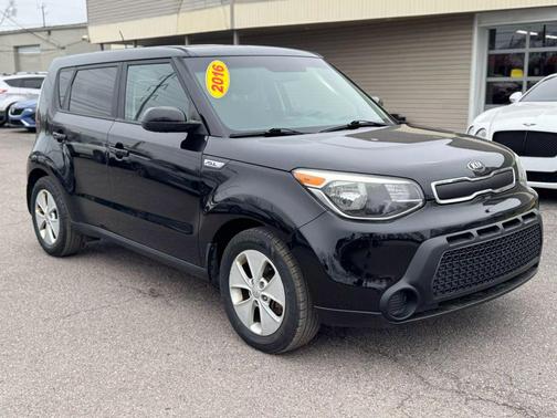 2016 Kia Soul Base