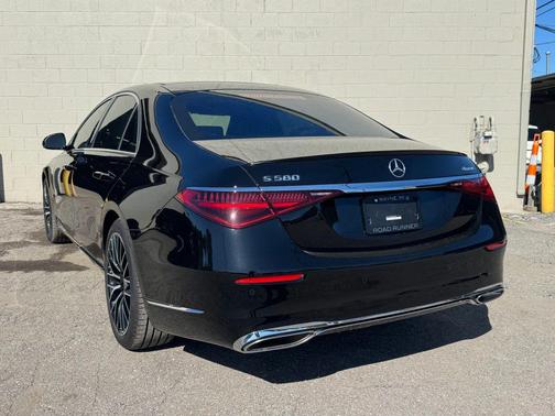 BLACK 2025 Mercedes-Benz S-Class 4MATIC
