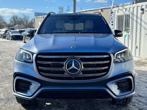 2025 Mercedes-Benz GLS 580 4MATIC