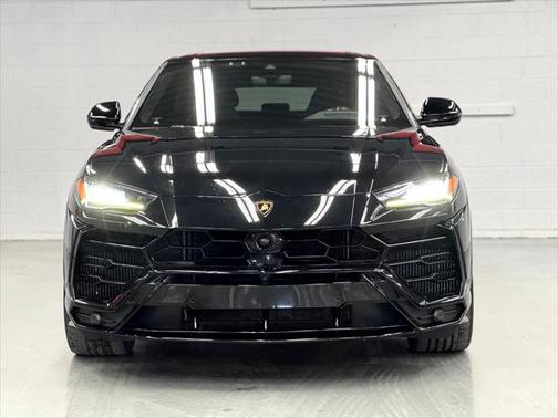 2020 Lamborghini Urus AWD