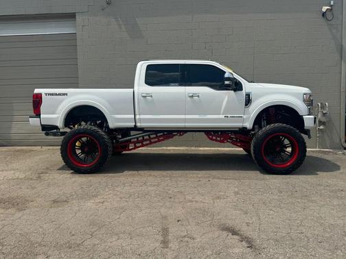Star White Metallic Tri-Coat 2020 Ford F-250 Platinum