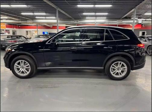 2023 Mercedes-Benz GLC 300 4MATIC