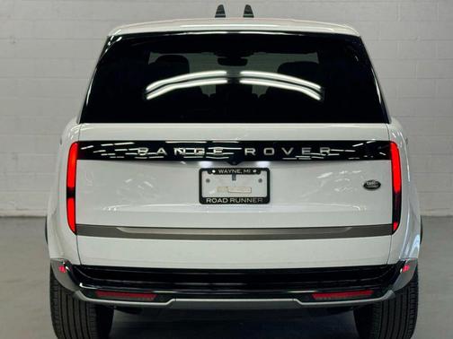 2023 Land Rover Range Rover P400 SE