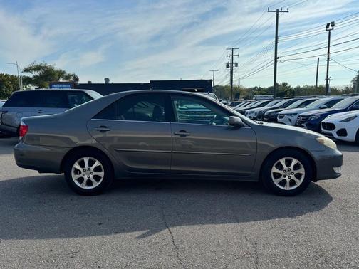 2005 Toyota Camry XLE V6