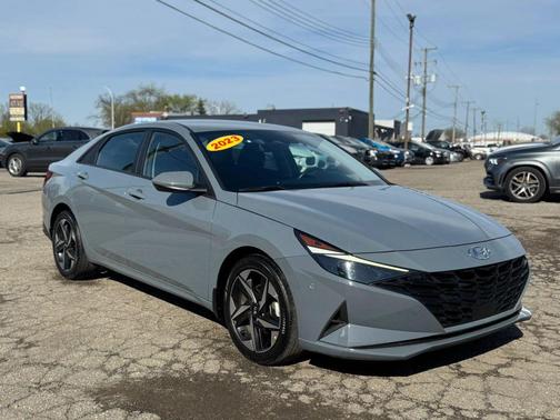 Electric Shadow 2023 Hyundai ELANTRA SEL