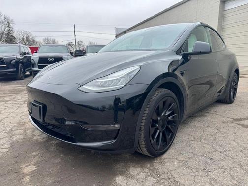 2021 Tesla Model Y Long Range Dual Motor All-Wheel Drive