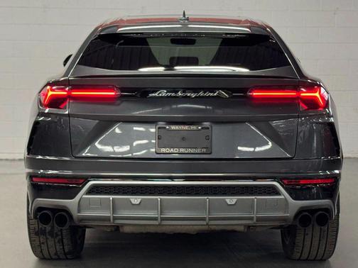 2019 Lamborghini Urus Sport Utility 4D