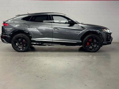 2019 Lamborghini Urus Sport Utility 4D