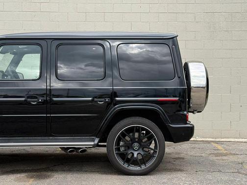 BLACK 2022 Mercedes-Benz AMG G 63 4MATIC