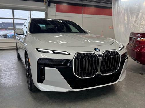 2024 BMW 740 740i Sedan 4D