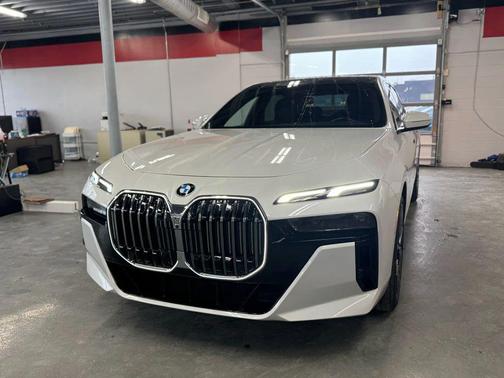 2024 BMW 740 740i Sedan 4D