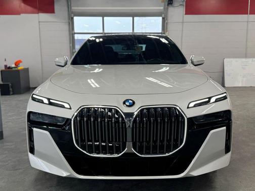 2024 BMW 740 740i Sedan 4D