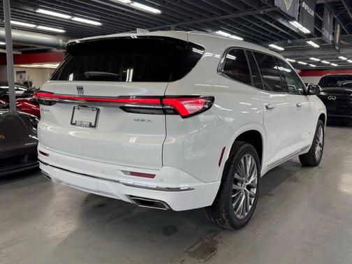 2025 Buick Enclave Avenir FWD