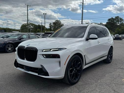 2024 BMW X7 xDrive40i