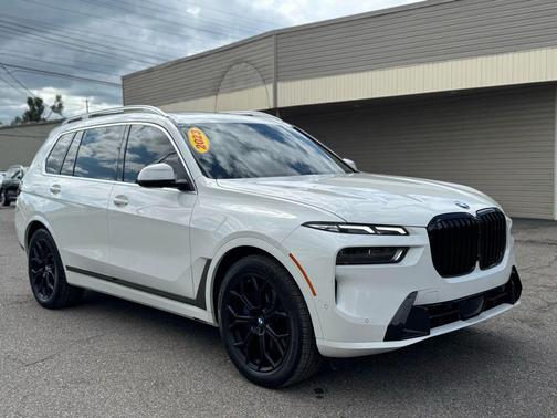 2024 BMW X7 xDrive40i
