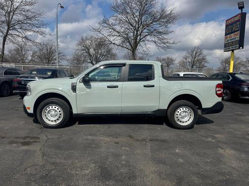 2023 Ford Maverick XL