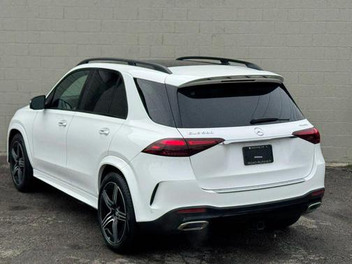 WHITE 2024 Mercedes-Benz GLE 580 AWD 4MATIC