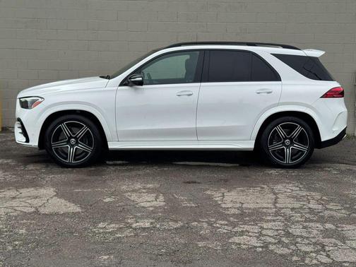 WHITE 2024 Mercedes-Benz GLE 580 AWD 4MATIC