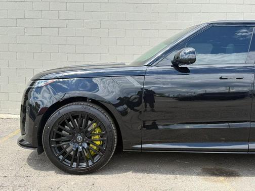 Obsidian Black SV Bespoke Ultra Metallic Gloss 2024 Land Rover Range Rover Sport SV Edition One Obsidian Black