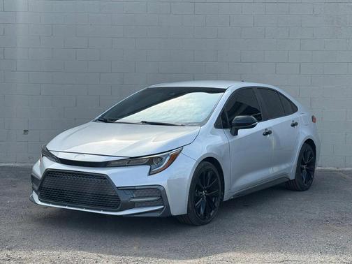 Classic Silver Metallic 2021 Toyota Corolla SE
