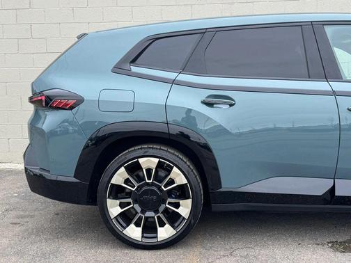 CAPE YOR 2023 BMW XM Sport Utility 4D