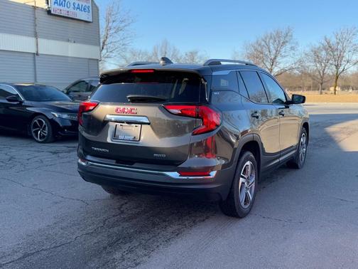 Smokey Quartz Metallic 2020 GMC Terrain SLT